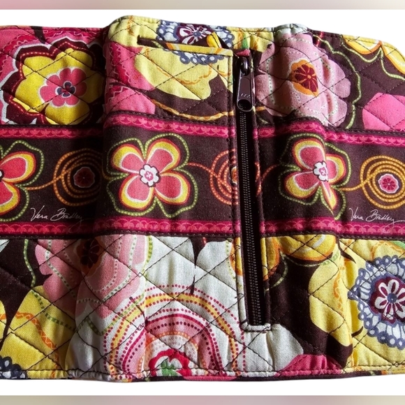 # 484 Vera Bradley Quilted Wallet - Picture 4 of 4
